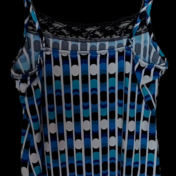 Tank top - Picture 2 of 2